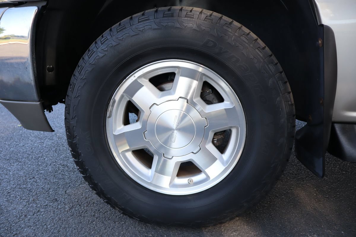 Used 2005 GMC Yukon SLT w/ SLT Preferred Equipment Group AWD/4WD image 44