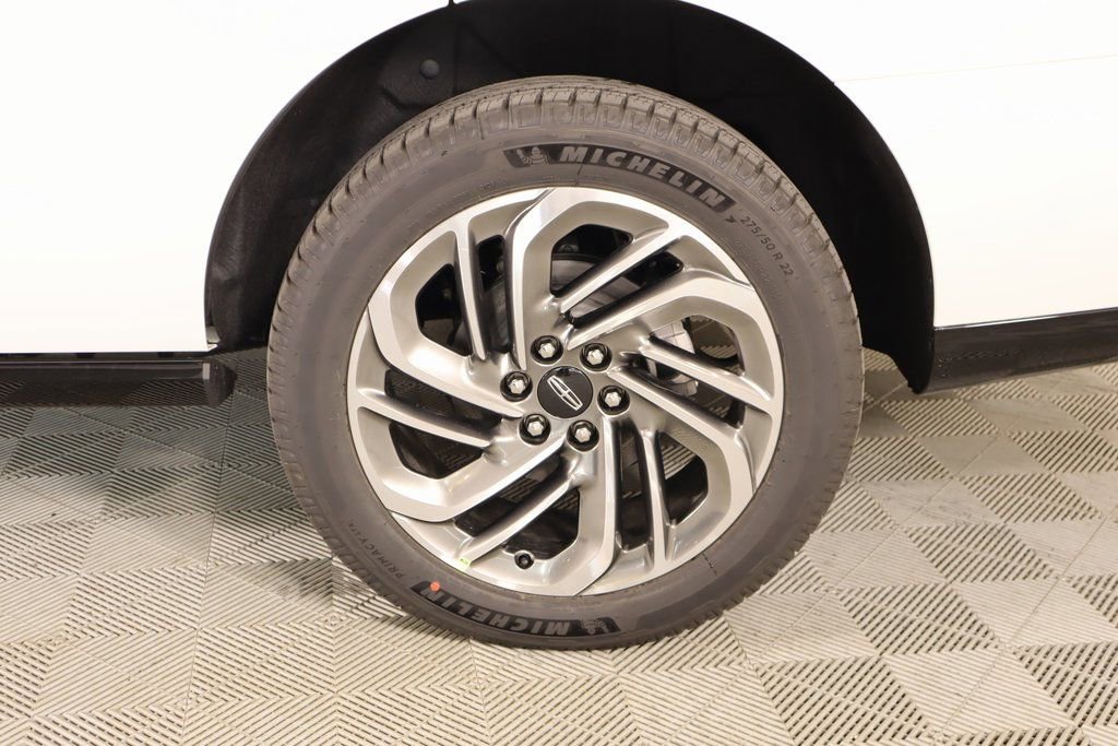 New 2025 Lincoln Navigator Reserve image 20