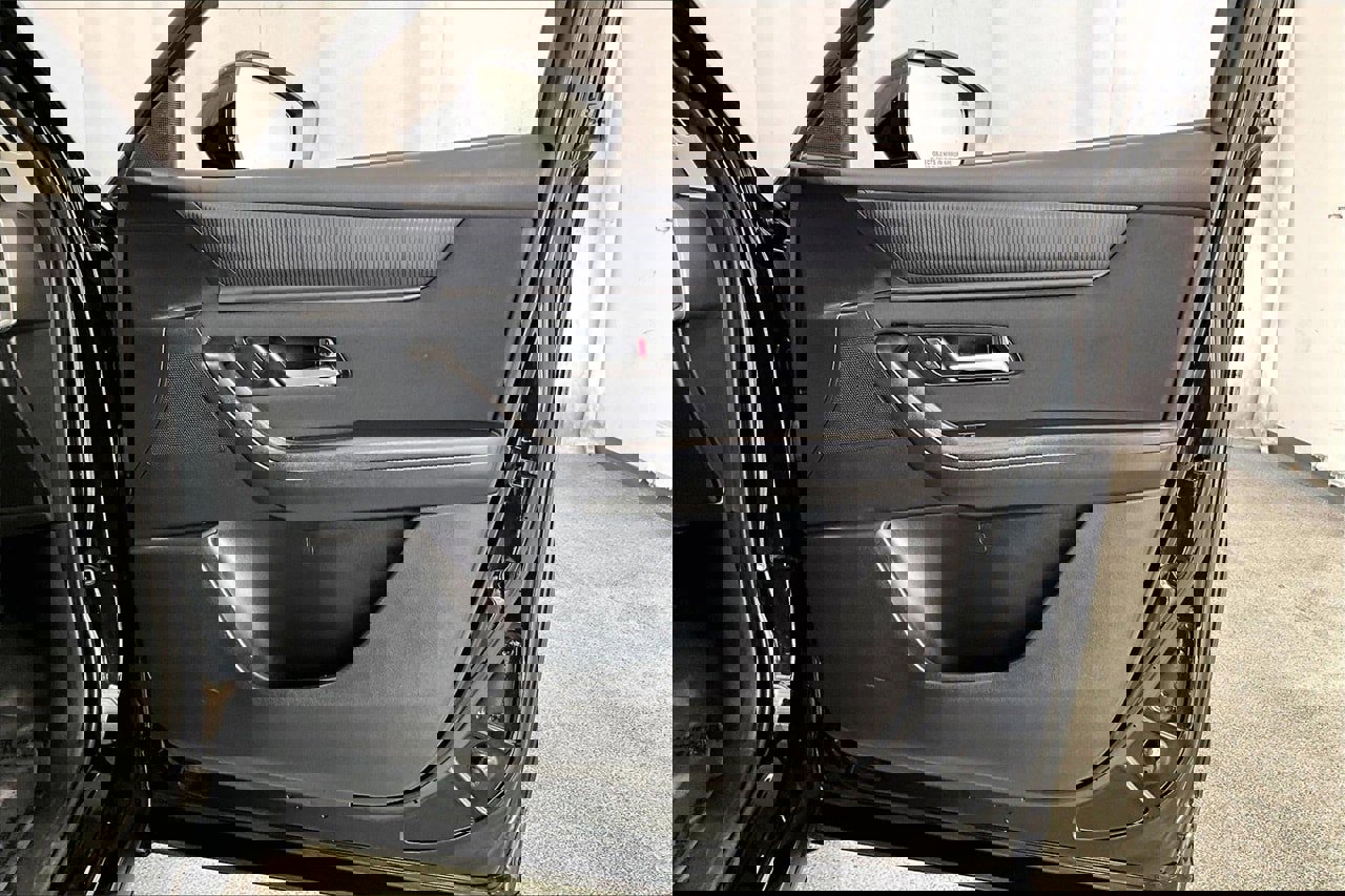 Used 2025 MAZDA CX-90 3.3 Turbo w/ Select Package image 26