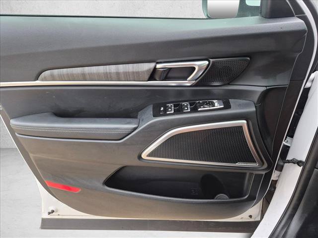 Used 2024 Kia Telluride EX w/ EX Captain's Chair Package FWD image 14