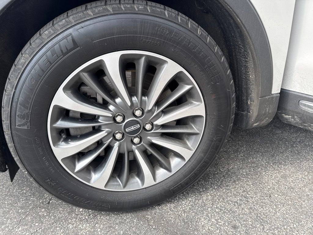 Used 2022 Lincoln Nautilus Reserve AWD/4WD image 12