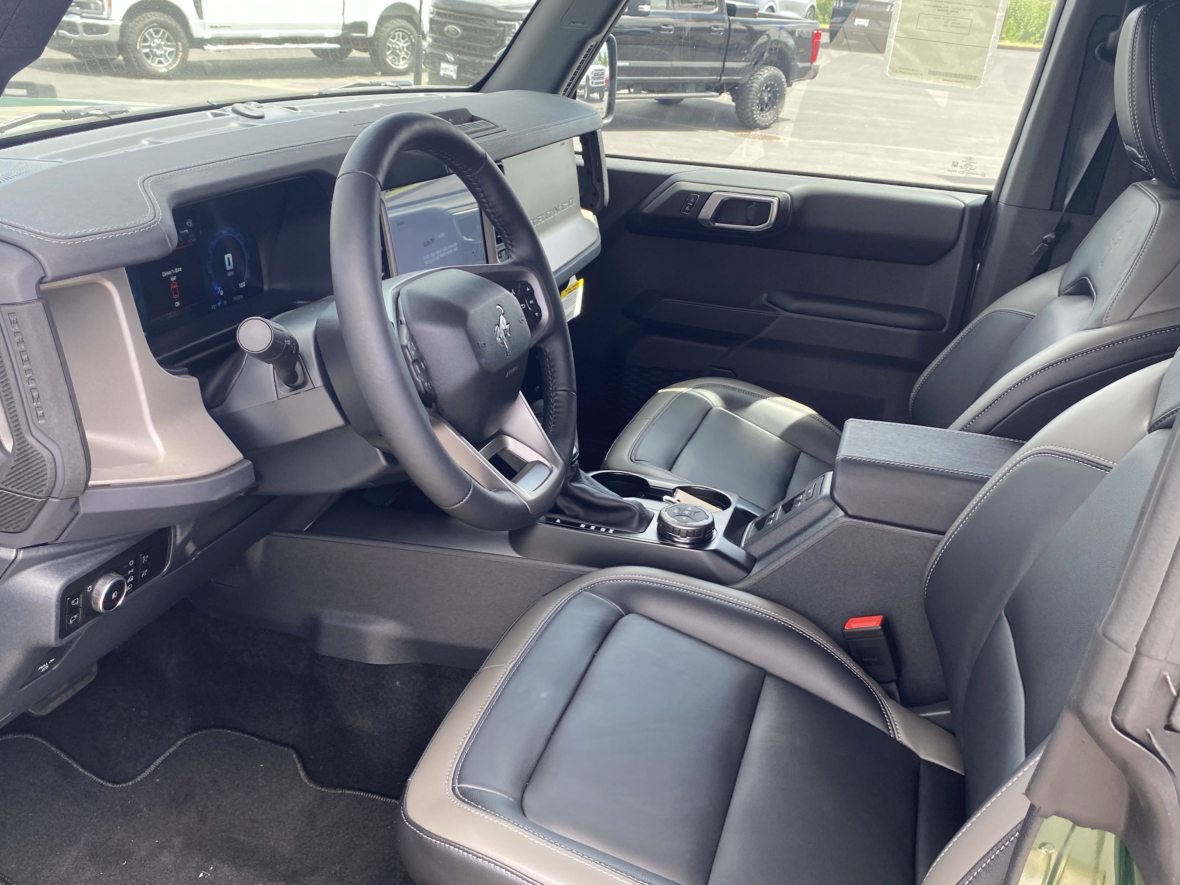 New 2025 Ford Bronco Outer Banks image 6