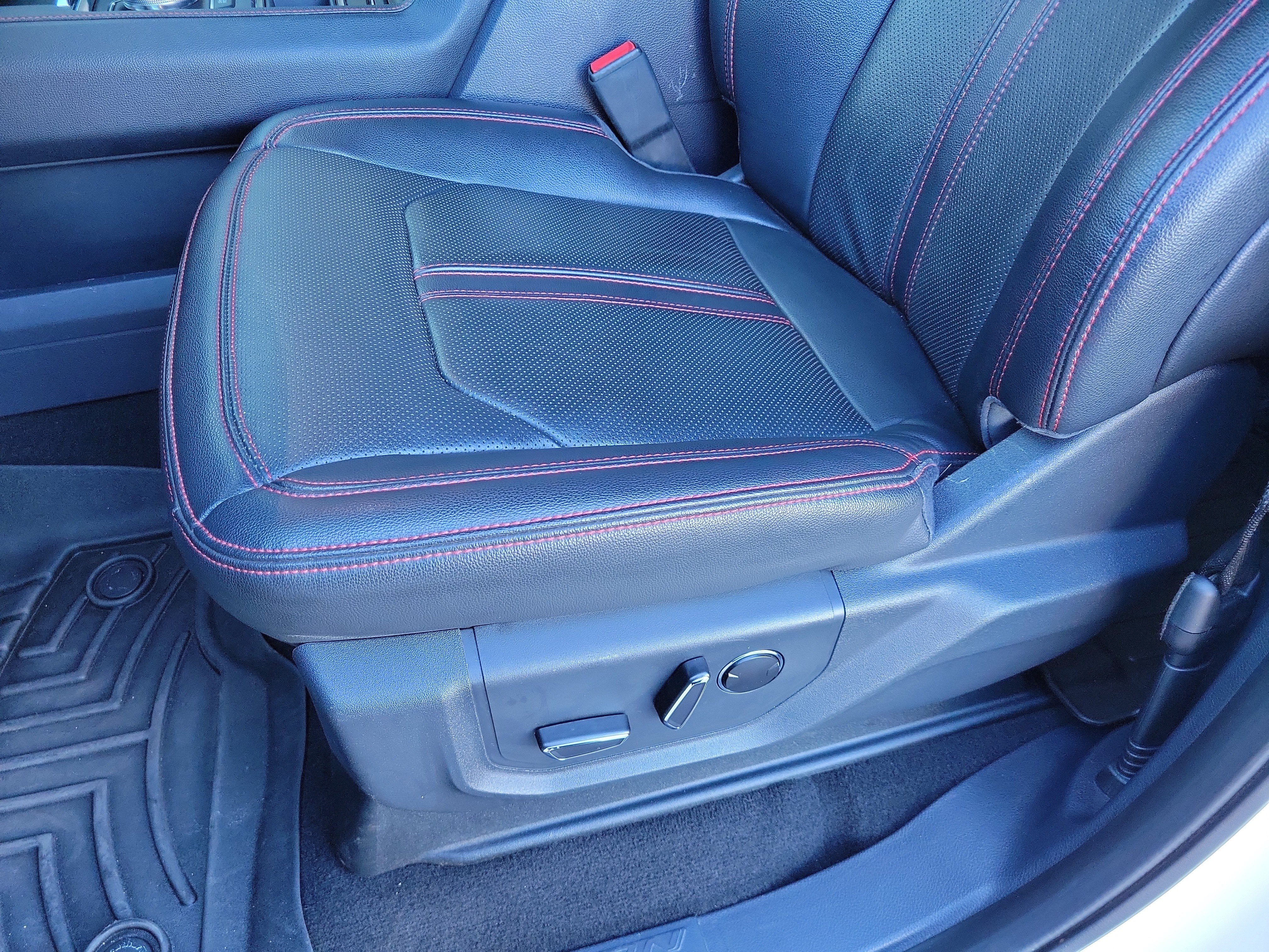 Used 2024 Ford Expedition Limited RWD image 10