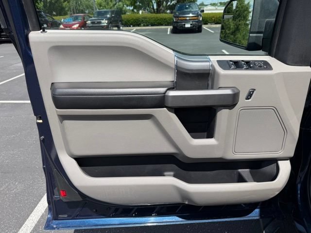 Used 2016 Ford F150 XLT w/ Equipment Group 302A Luxury AWD/4WD image 11