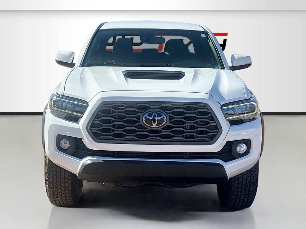 Used 2021 Toyota Tacoma TRD Off-Road image 2