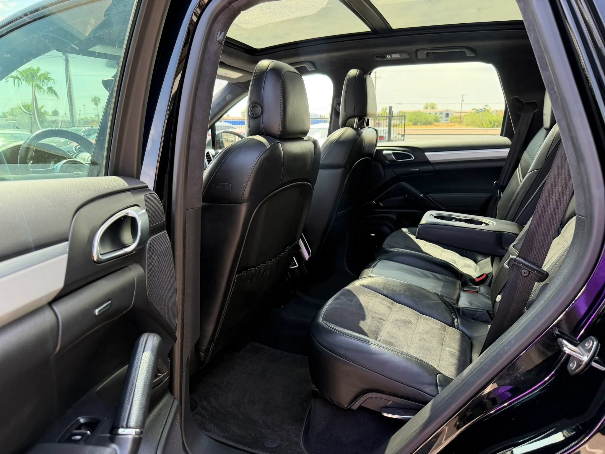 Used 2014 Porsche Cayenne GTS AWD/4WD image 21