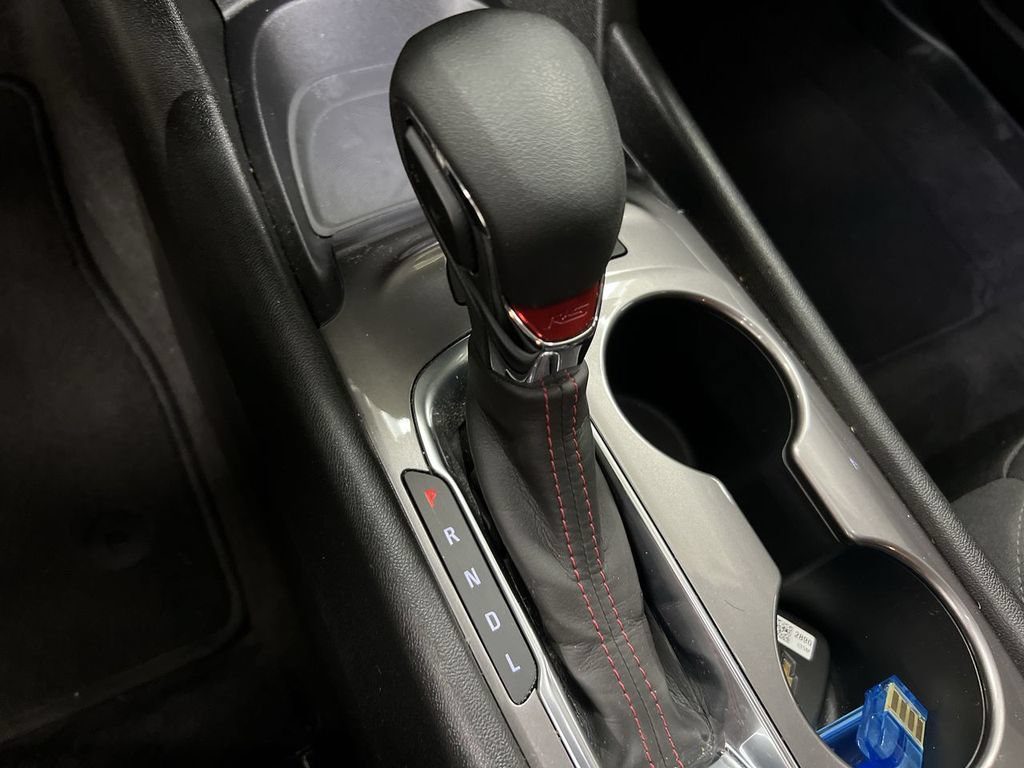 Used 2021 Chevrolet Malibu RS FWD image 16
