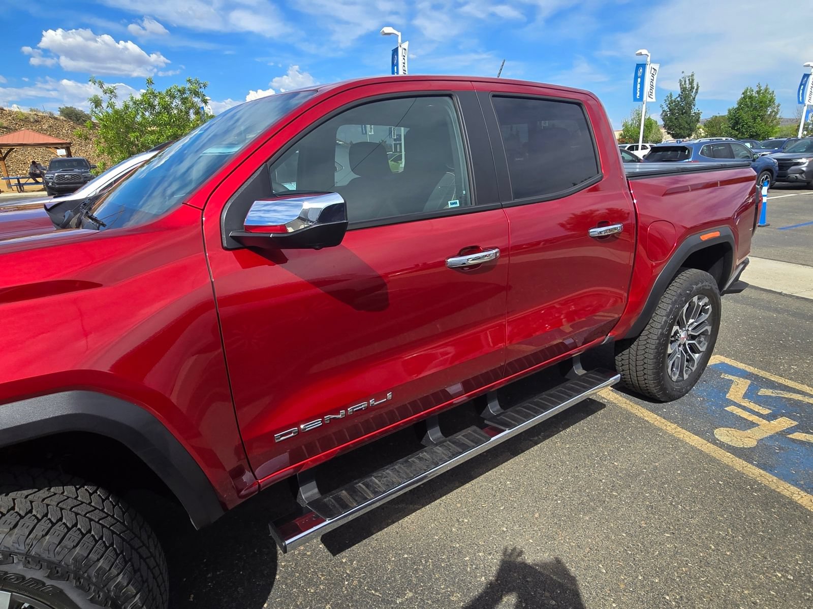 Used 2026 GMC Canyon Denali AWD/4WD image 2