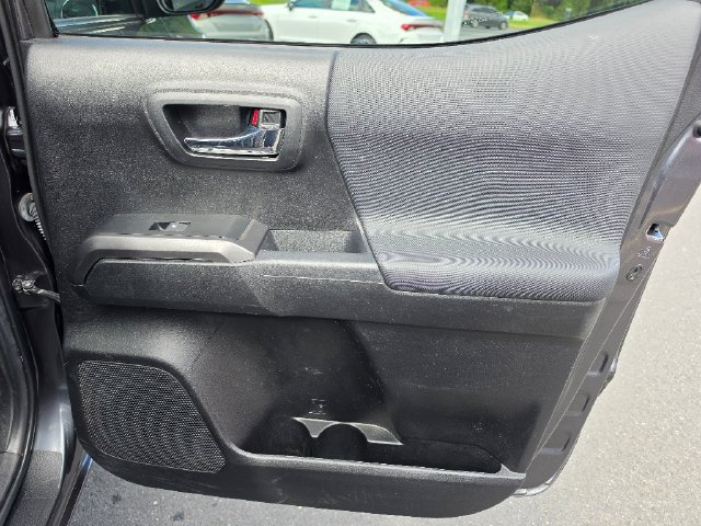 Used 2023 Toyota Tacoma TRD Sport AWD/4WD image 16