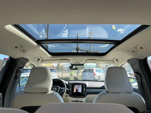 New 2026 Volvo XC40 B5 Plus w/ Climate Package image 14