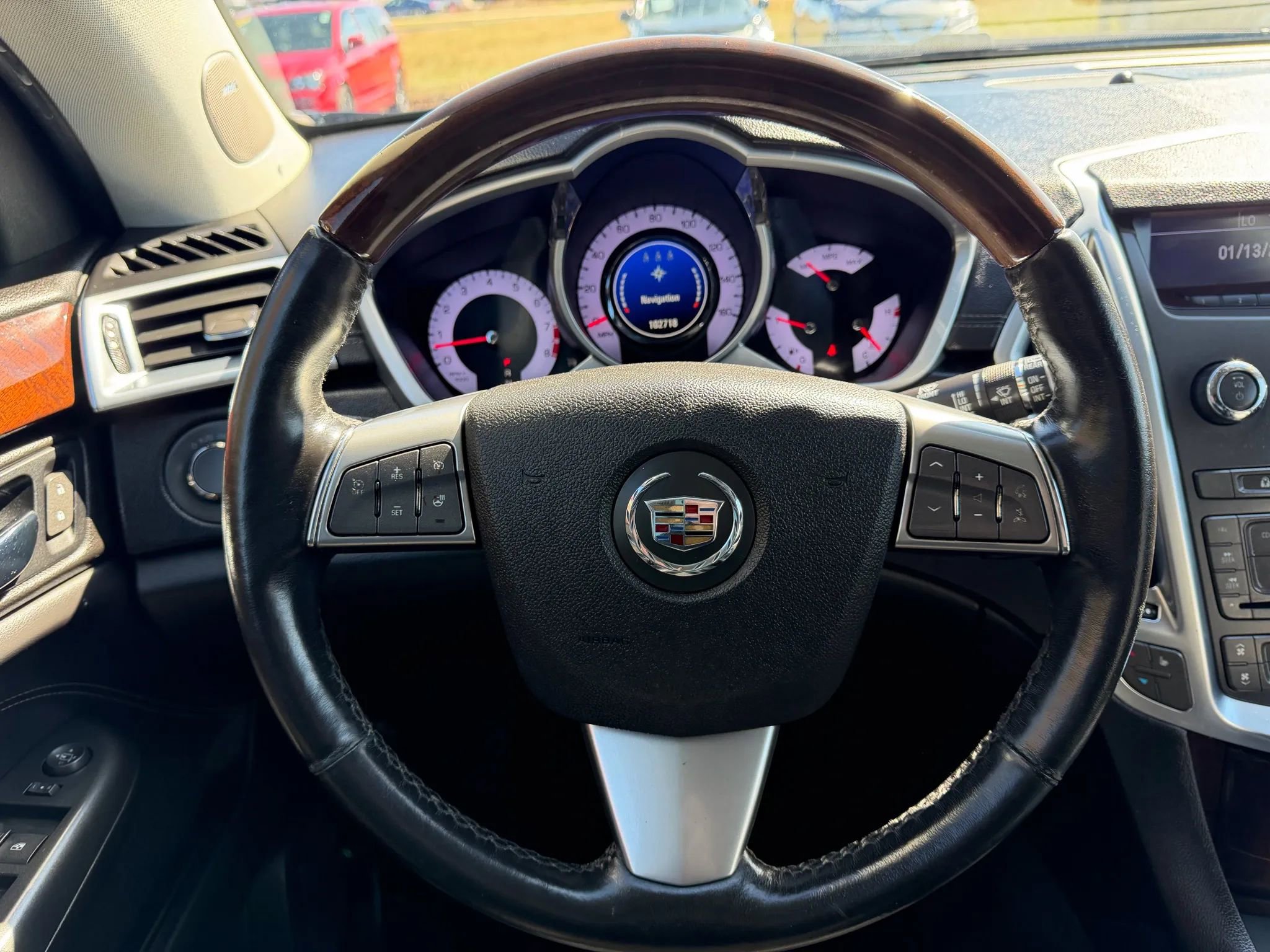 Used 2012 Cadillac SRX Luxury image 18