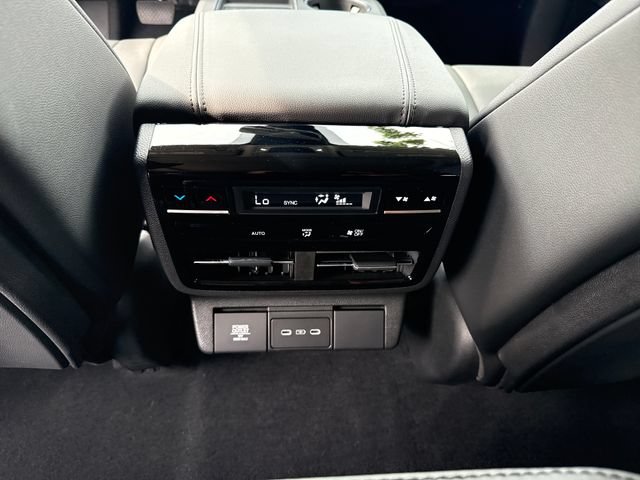 Certified 2026 Acura MDX SH-AWD image 15