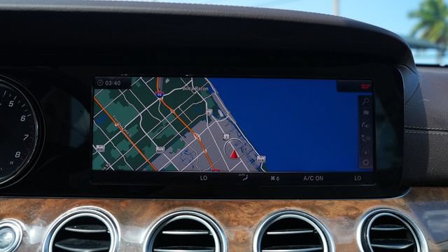 Used 2018 Mercedes-Benz E 300 4MATIC image 35