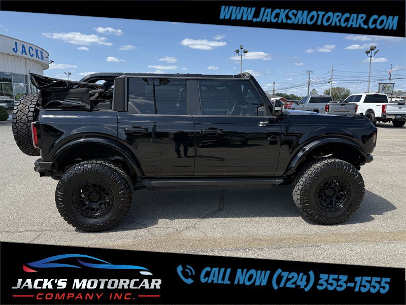 Used 2025 Ford Bronco Outer Banks AWD/4WD image 14