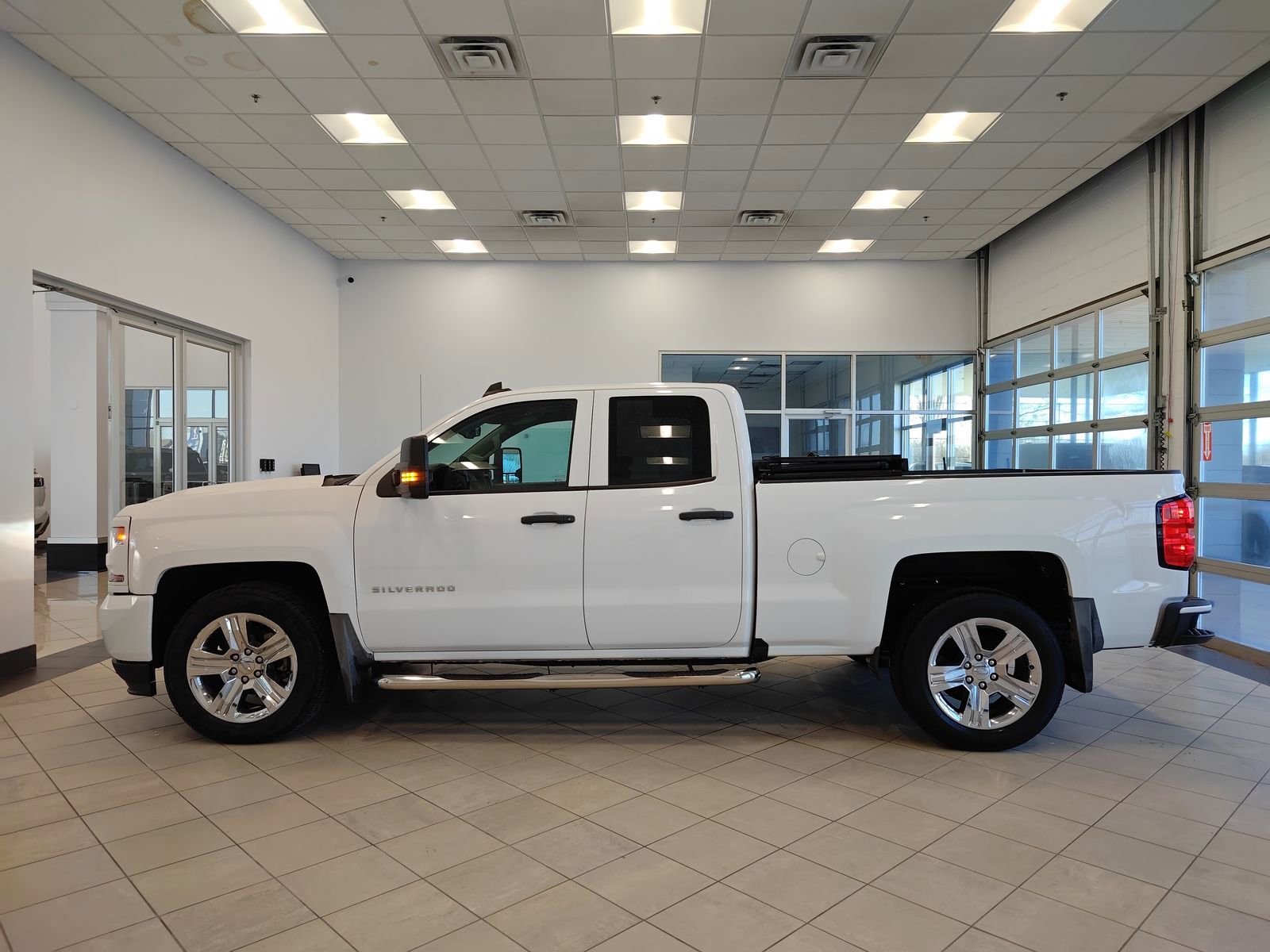 Used 2018 Chevrolet Silverado 1500 Custom w/ Custom Value Package image 7