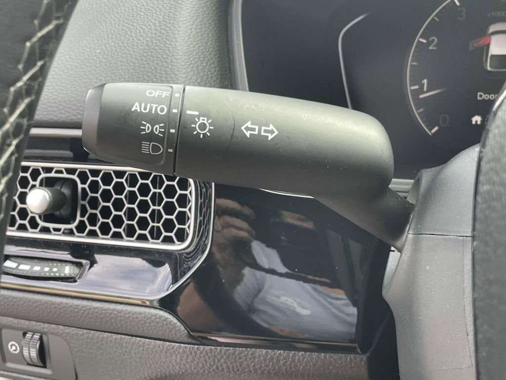 Used 2025 Honda Civic Sport image 22