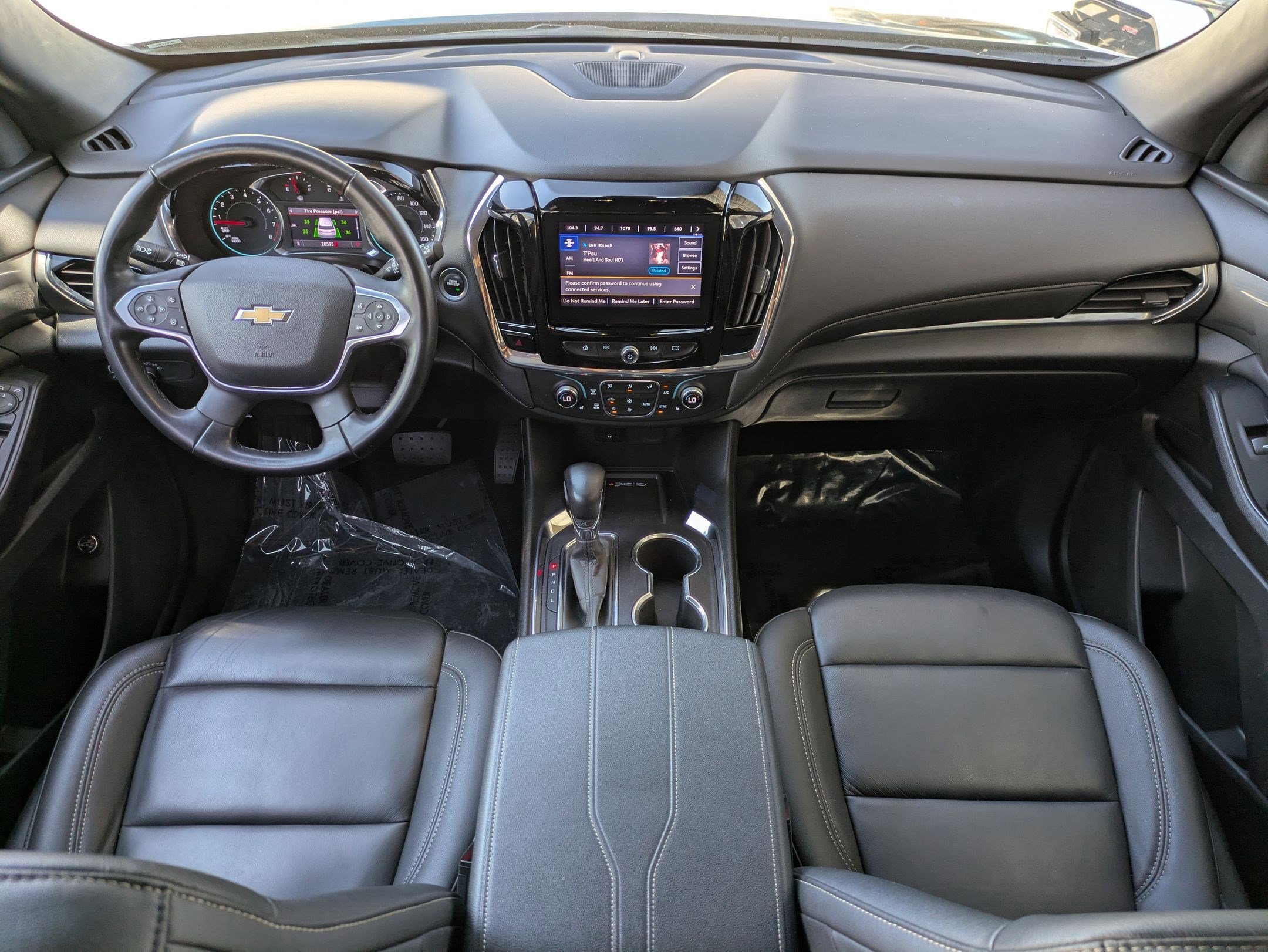 Used 2023 Chevrolet Traverse LT FWD image 23