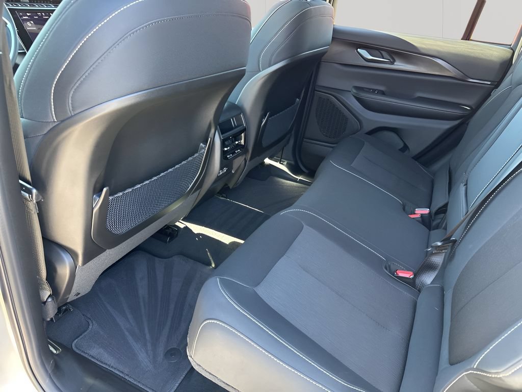 New 2026 Jeep Grand Cherokee Laredo RWD image 22