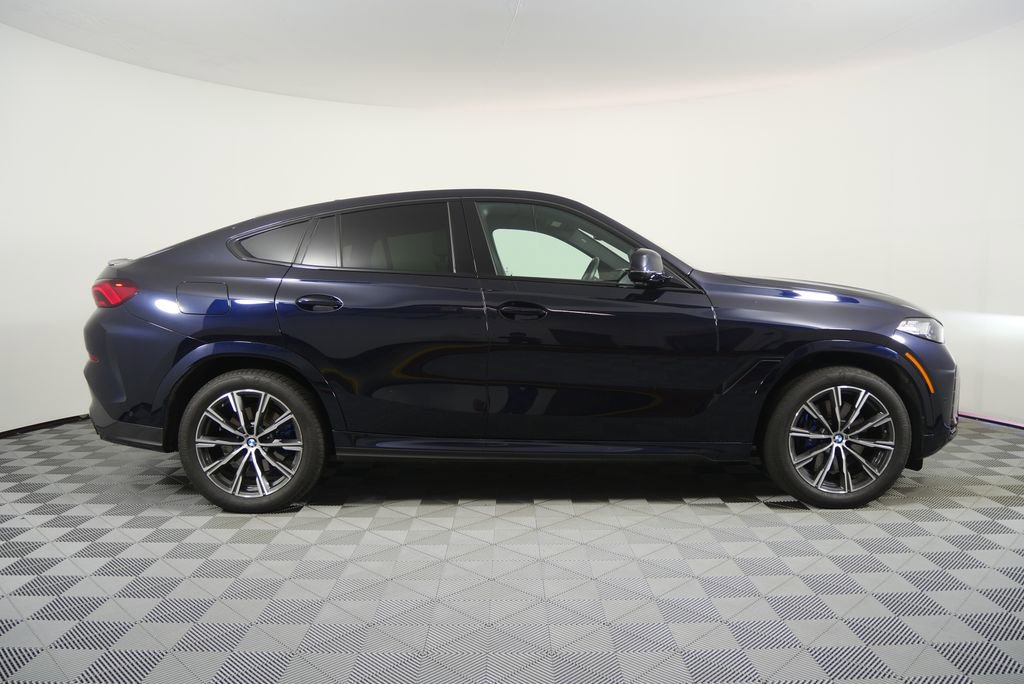 Used 2026 BMW X6 xDrive40i AWD/4WD image 2