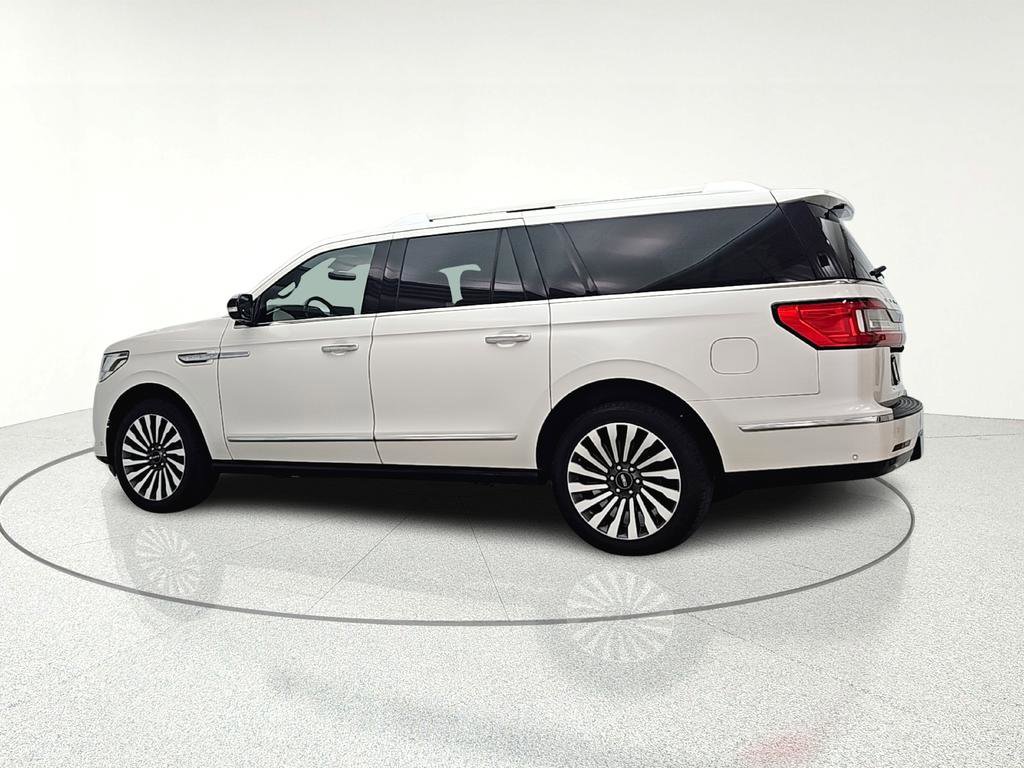 Used 2018 Lincoln Navigator L Reserve w/ Technology Package image 5