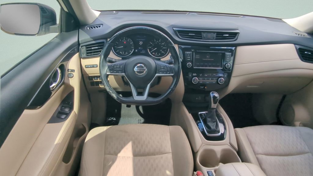 Certified 2020 Nissan Rogue SV image 15