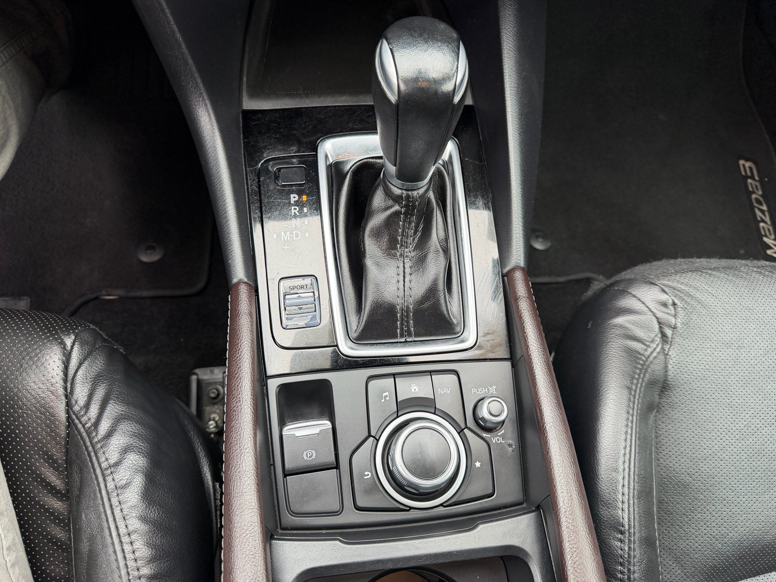 Used 2018 MAZDA MAZDA3 Grand Touring FWD image 21