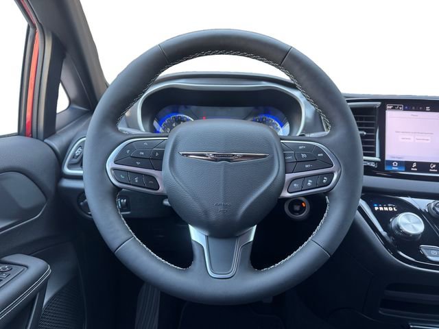 New 2026 Chrysler Voyager LX FWD image 13