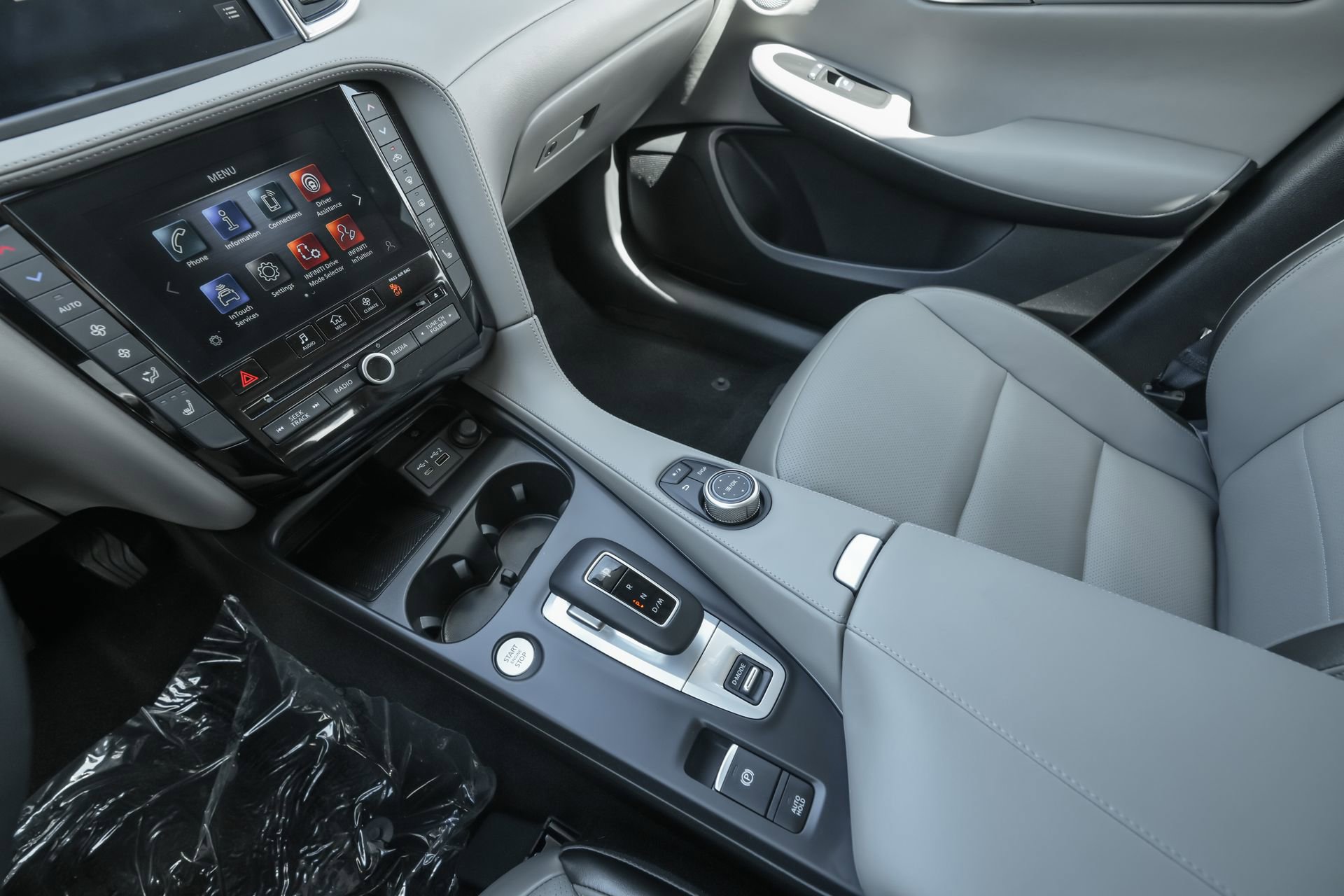 Used 2025 INFINITI QX50 Luxe image 10