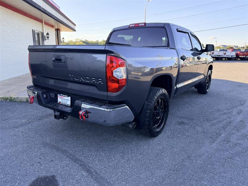 Used 2017 Toyota Tundra SR5 AWD/4WD image 5