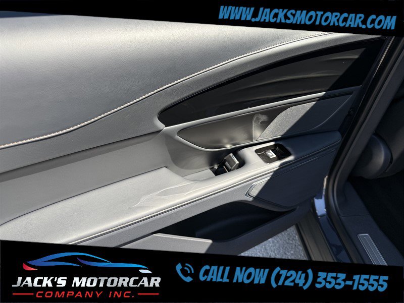 Used 2024 Lincoln Nautilus Reserve w/ Jet Appearance Package (87T) image 24