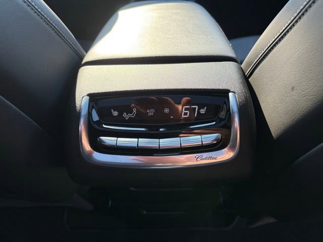Used 2025 Cadillac XT6 Premium Luxury image 42