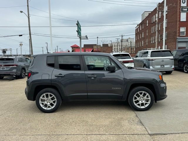 Used 2023 Jeep Renegade Latitude image 6