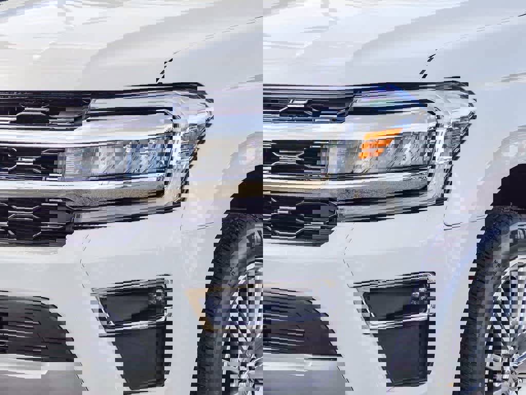 Used 2024 Ford Expedition Max Limited image 8