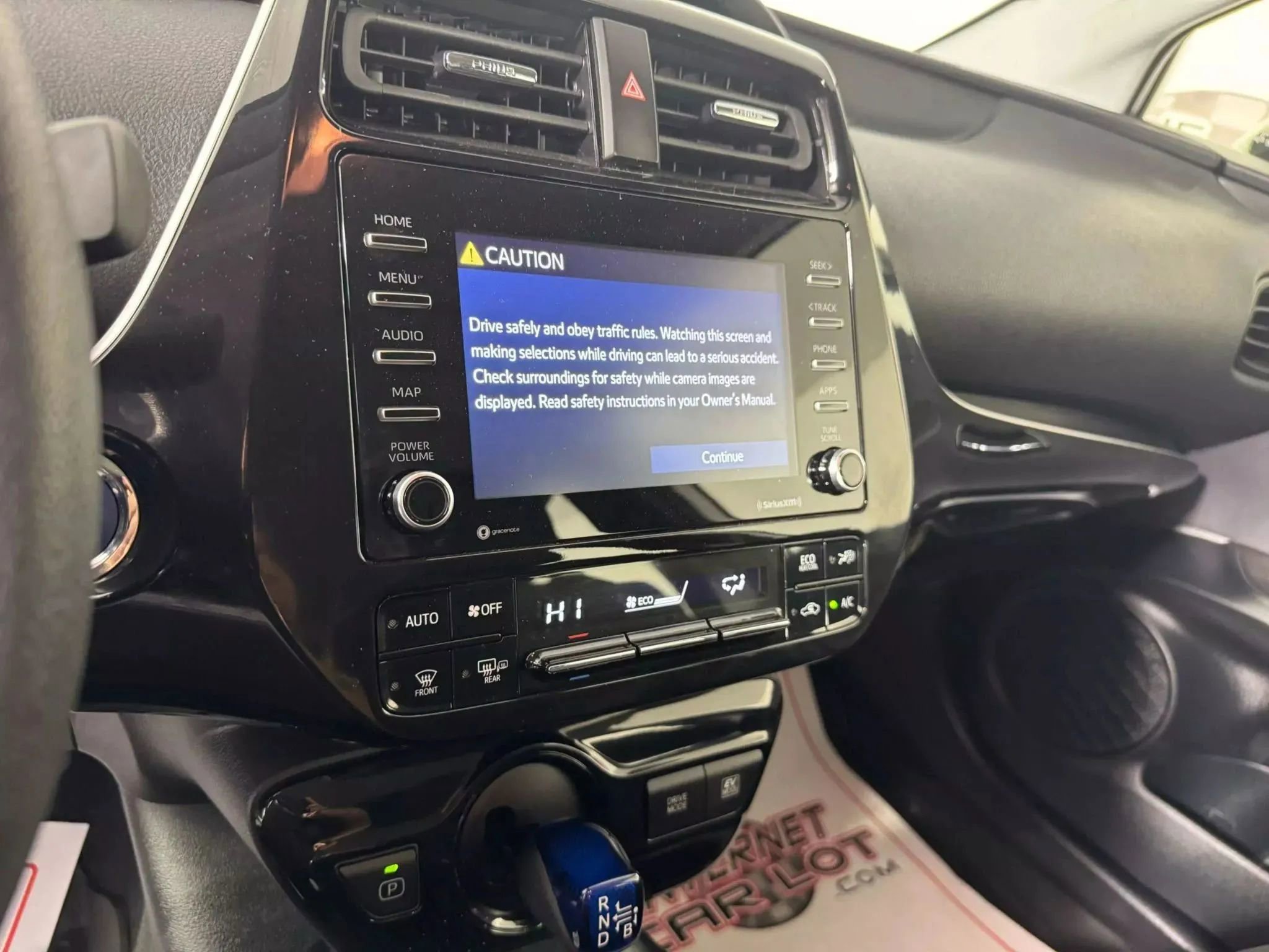 Used 2022 Toyota Prius LE FWD image 16