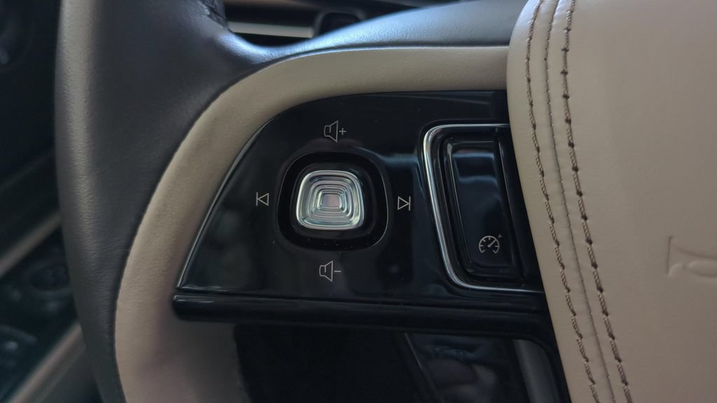 Used 2024 Lincoln Aviator Reserve RWD image 21