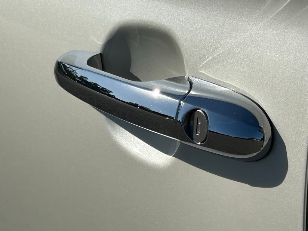 Used 2012 FIAT 500 Sport w/ Safety & Sound Pkg image 36