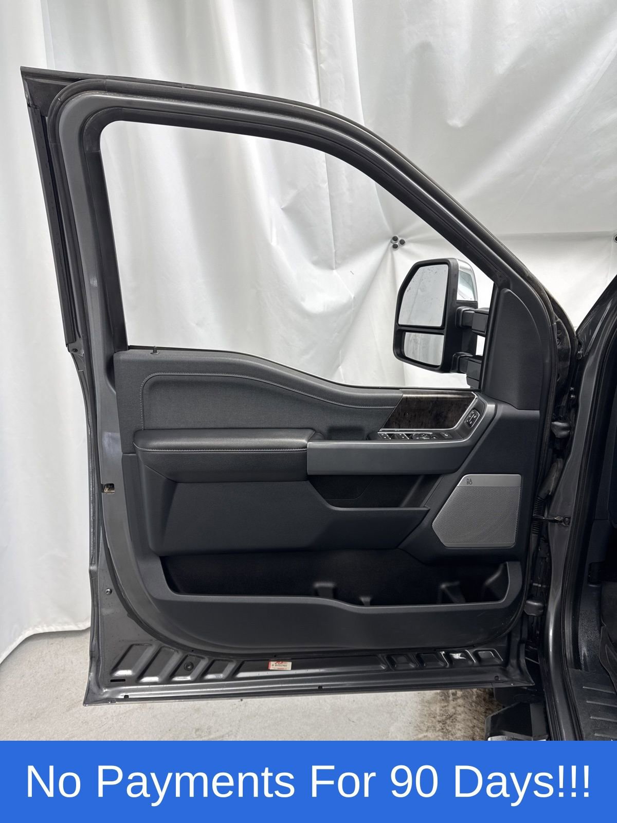 Used 2023 Ford F350 Lariat w/ Chrome Package image 14