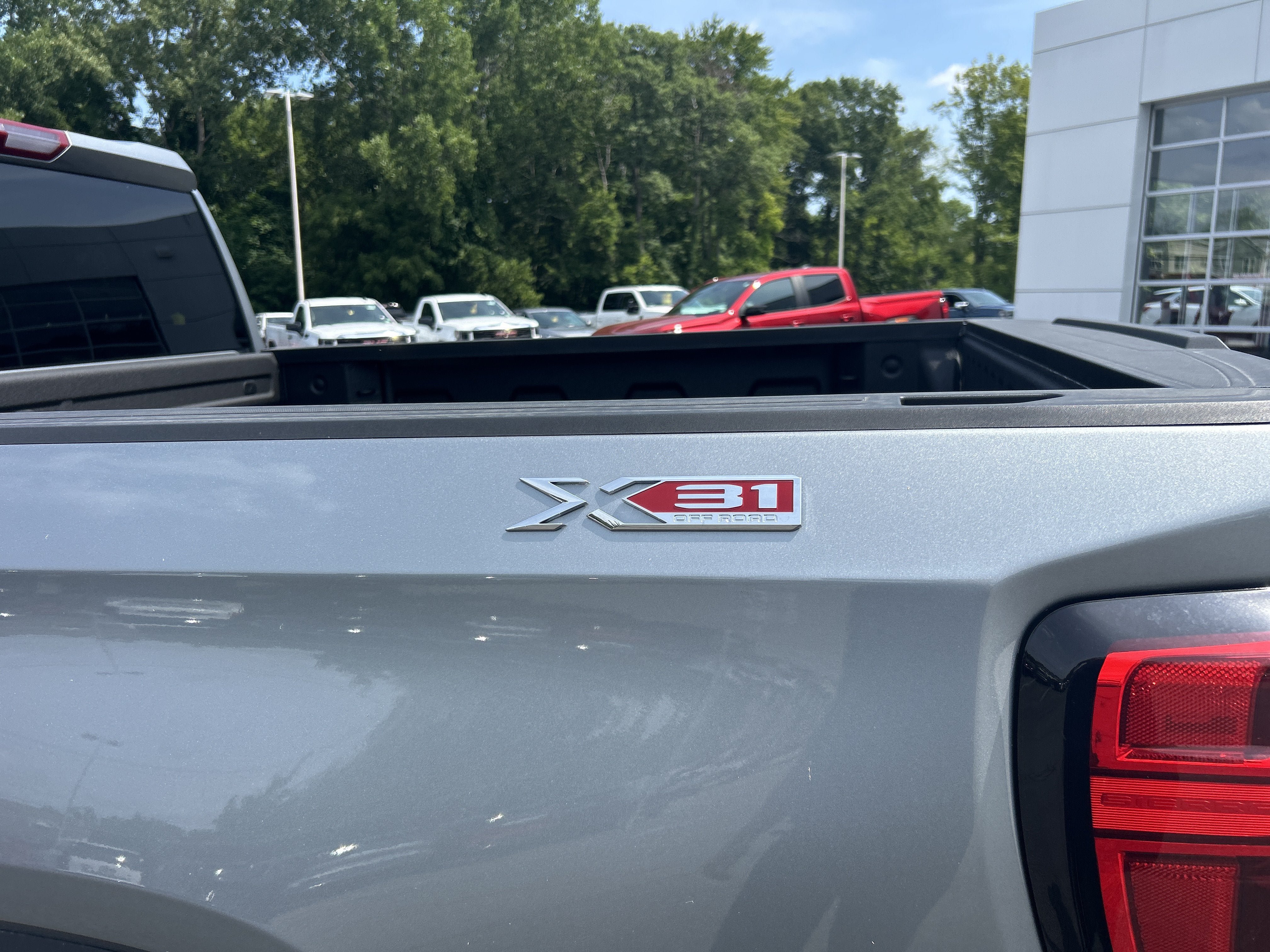 New 2026 GMC Sierra 1500 SLE AWD/4WD image 7