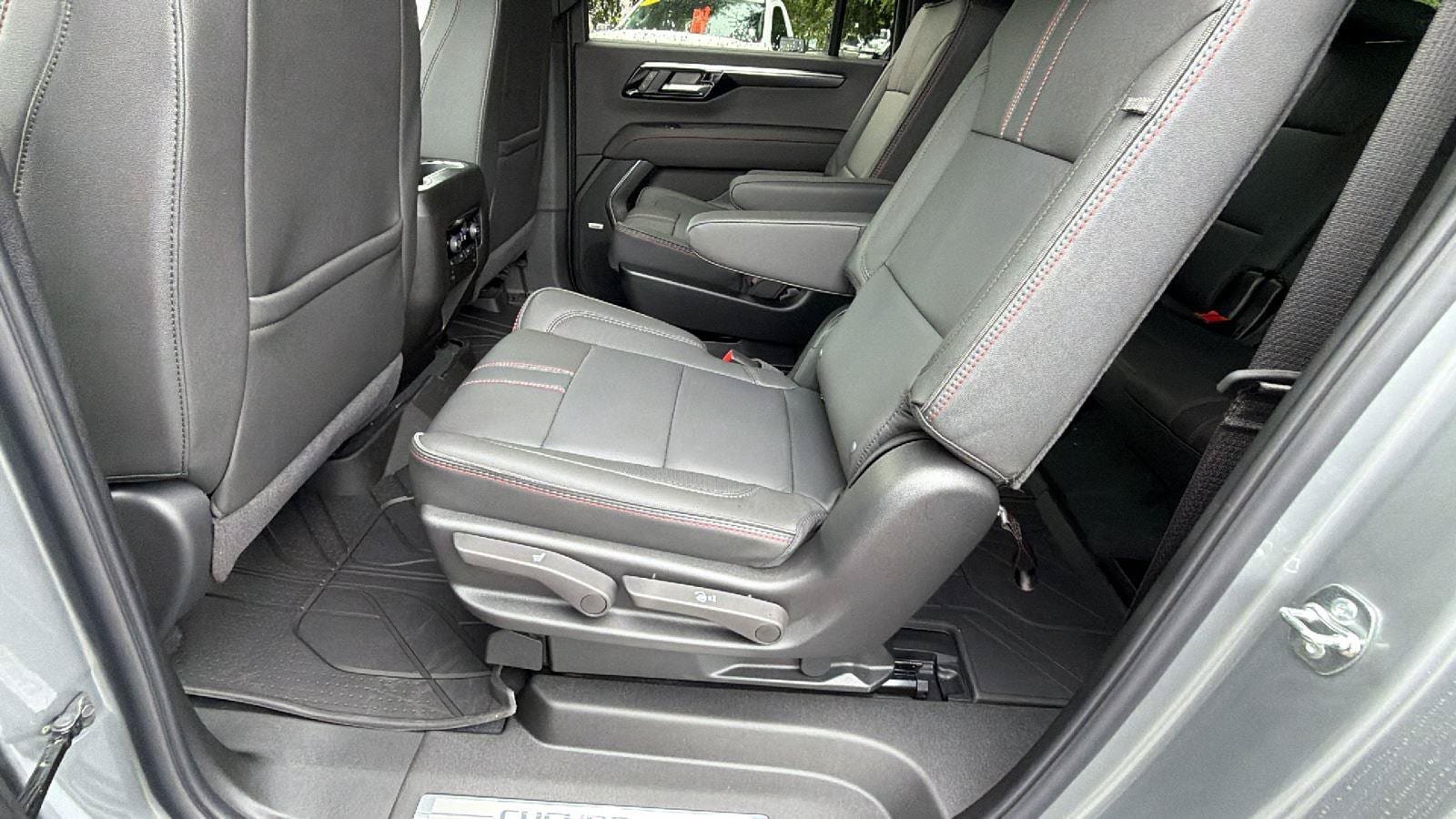 New 2026 Chevrolet Suburban RST w/ Comfort Package AWD/4WD image 20