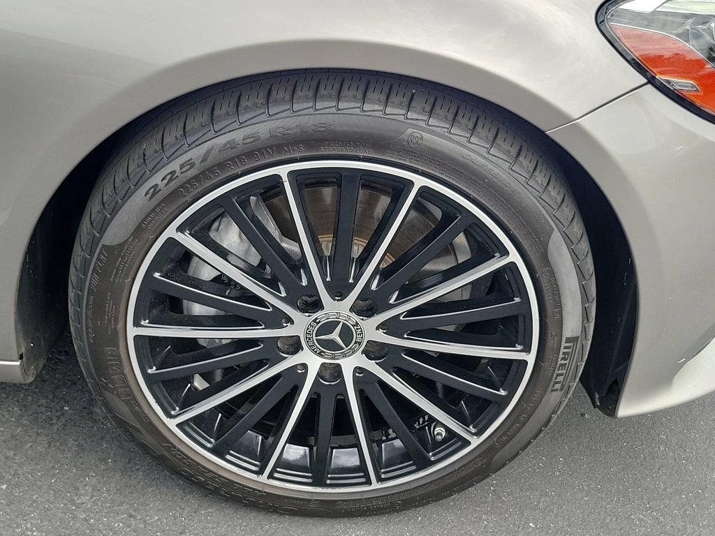Used 2019 Mercedes-Benz C 300 Sedan image 6