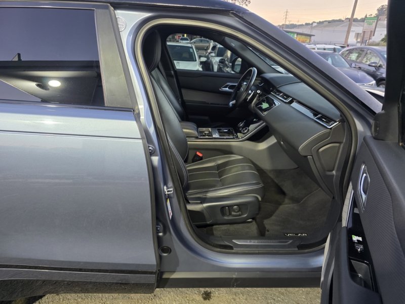 Used 2020 Land Rover Range Rover Velar R-Dynamic S image 14