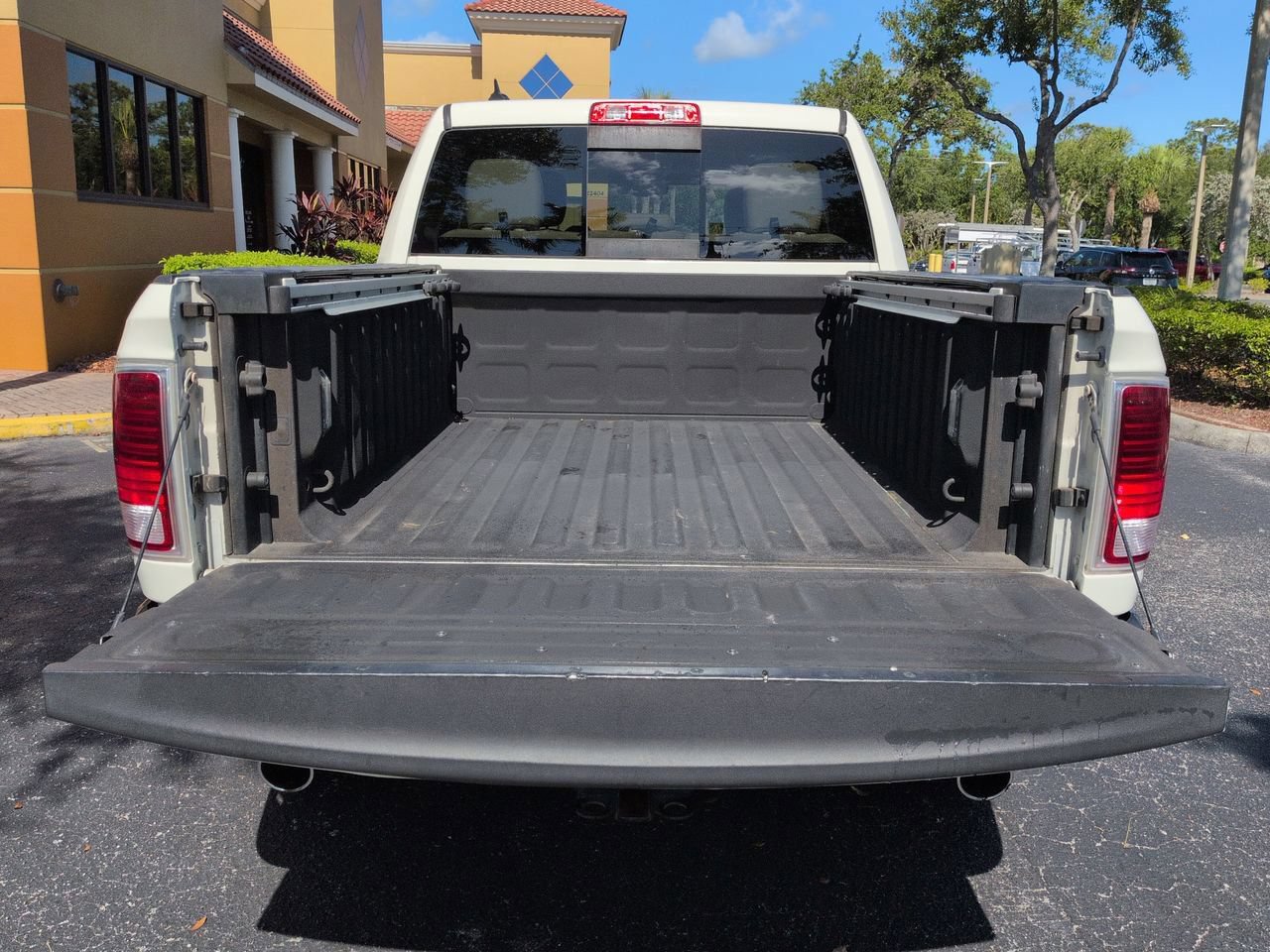 Used 2018 RAM 1500 Laramie Longhorn w/ Longhorn Southfork Package RWD image 12