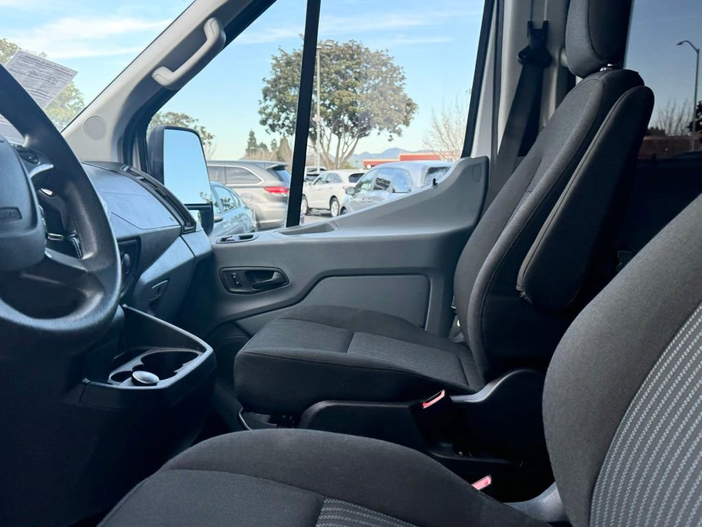 Used 2018 Ford Transit 350 XLT image 18