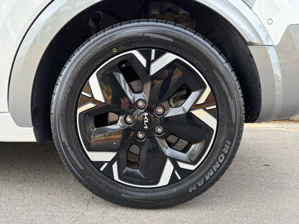 Used 2023 Kia Niro Wave w/ Wave Preserve Package image 37