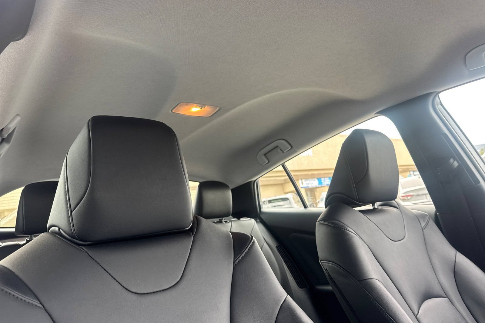 Used 2017 Toyota Prius Prime Premium FWD image 17