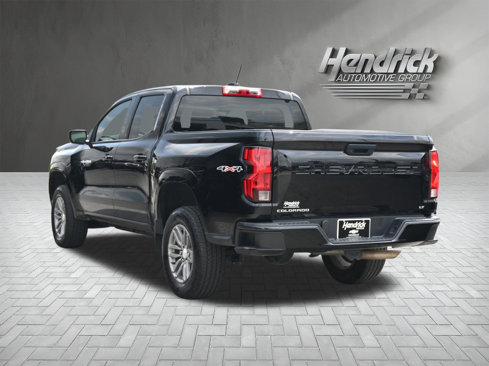 Used 2024 Chevrolet Colorado LT AWD/4WD image 8