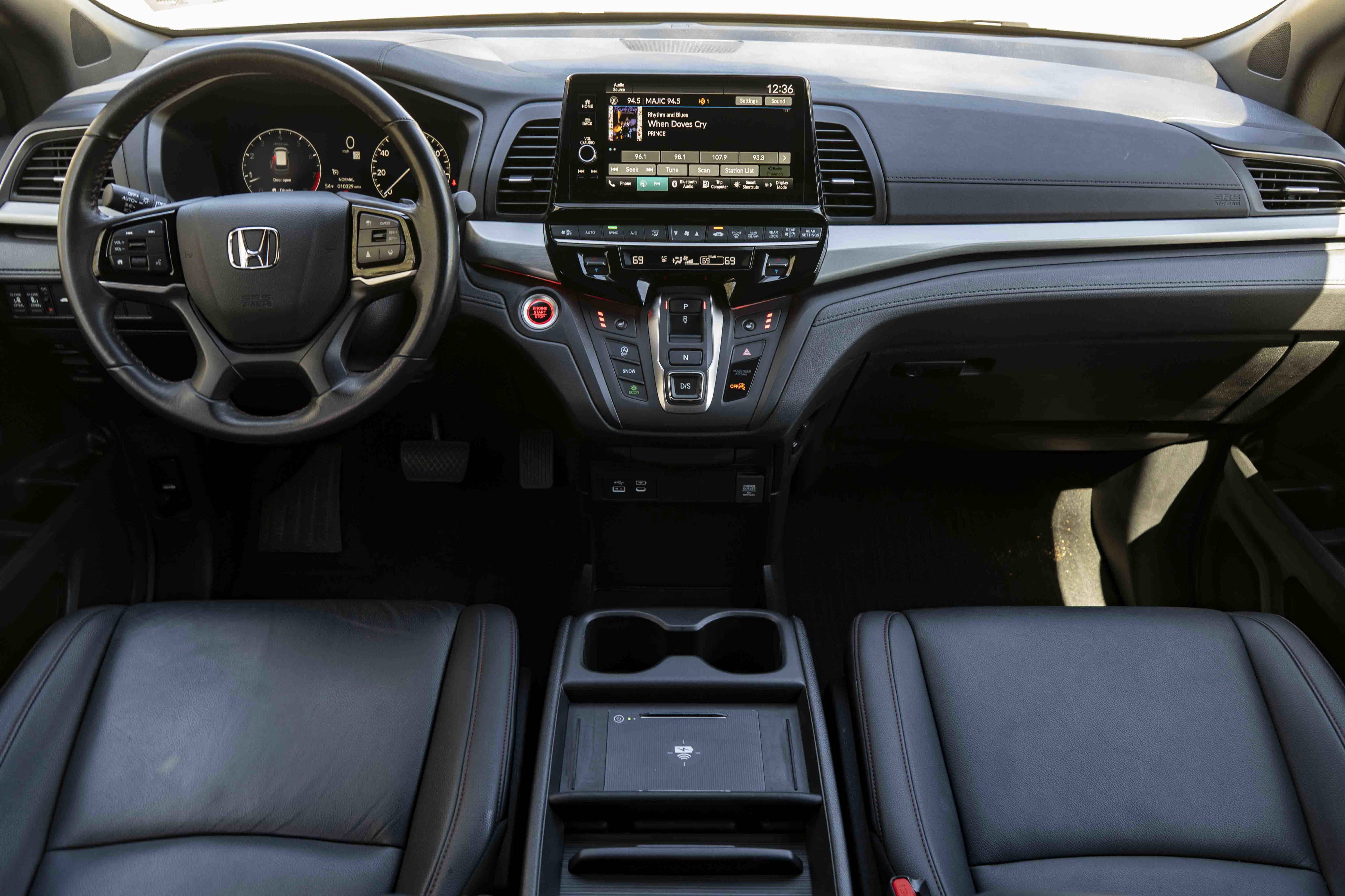 Used 2025 Honda Odyssey Sport-L image 27