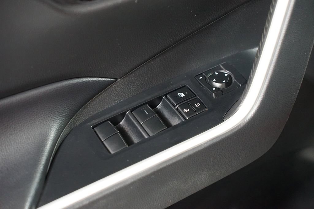 Used 2022 Toyota RAV4 LE image 28