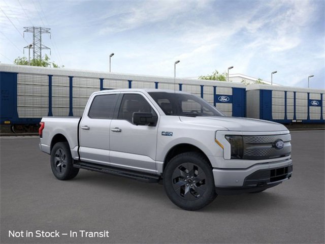 New 2025 Ford F150 Lightning Flash AWD/4WD image 7