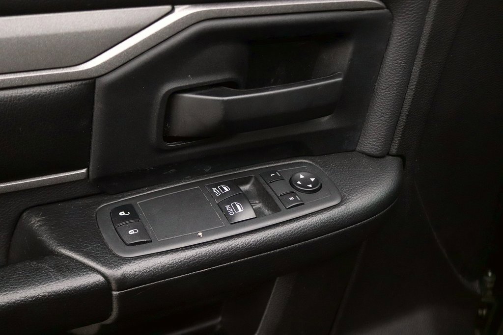 Used 2021 RAM 3500 Tradesman w/ Chrome Appearance Group image 11